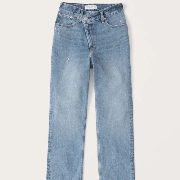 NWOT Ultra High Rise 90s Straight Jean - Picture 7 of 7